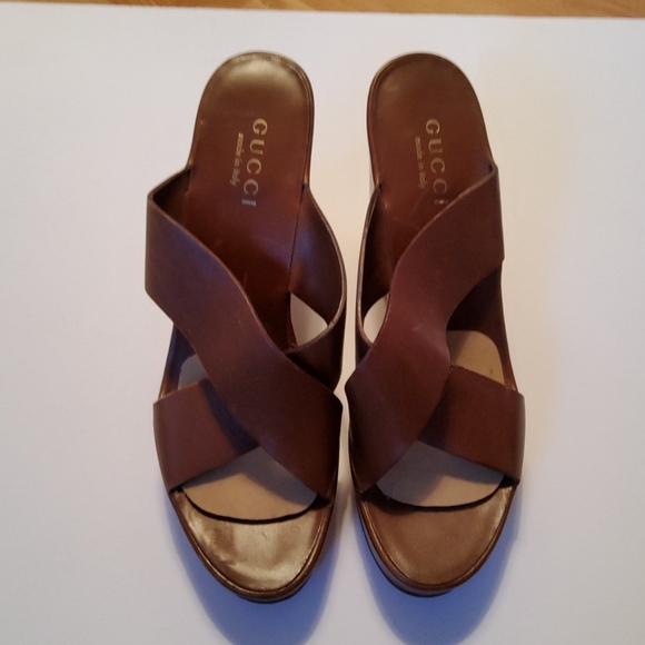 Authentic Gucci Shoes Excellent Used Condition - Picture 7 of 8